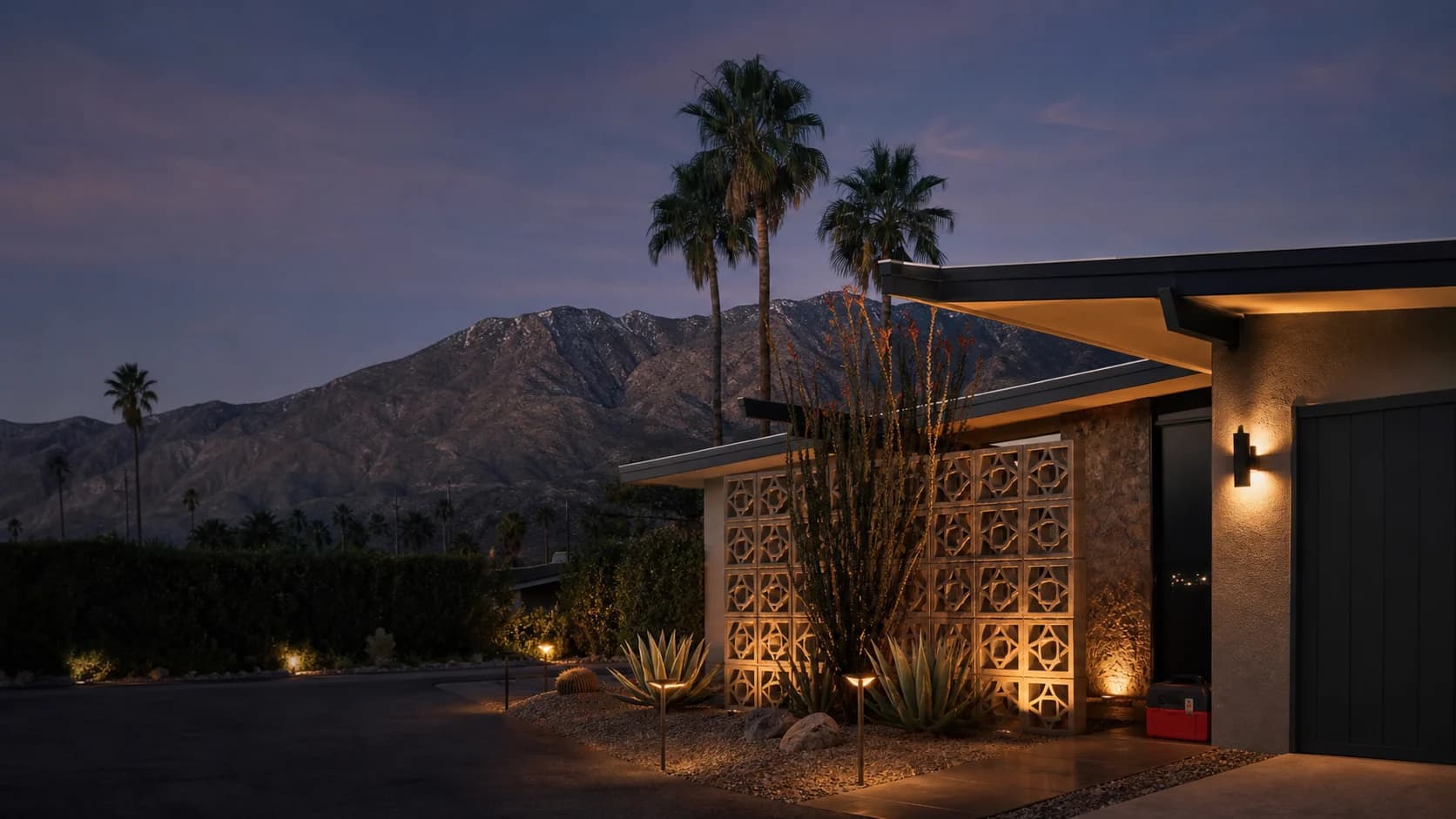 Palm Springs desert environment and local architecture